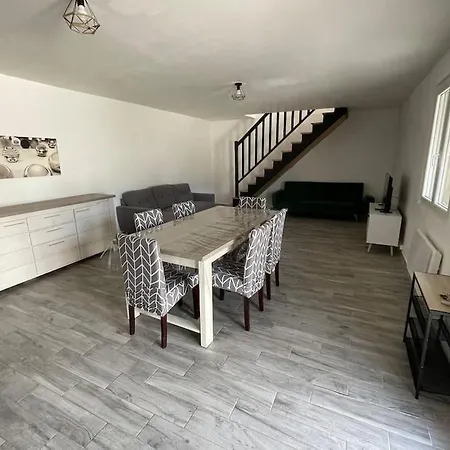 Au Petit Olivier, Appartement Avec Jardin Grans Exterior foto