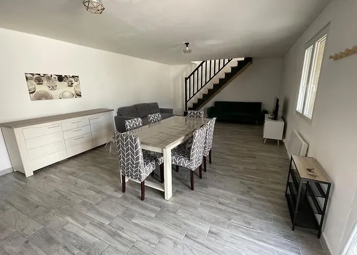 Au Petit Olivier, Appartement Avec Jardin